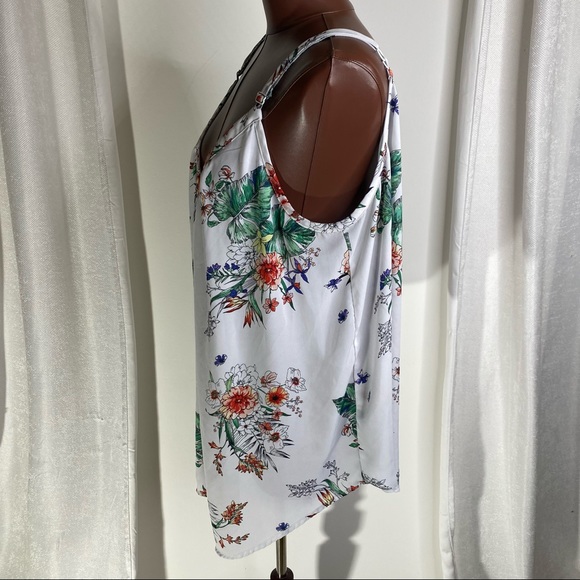 Torrid white floral button down cami - Picture 5 of 7